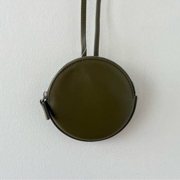 JACQUEMUS
Khaki Le Raphia 'Le Pitchou' Wallet - Picture 11 of 12